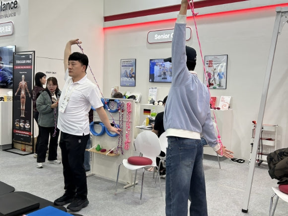 韓国最大の医療機器展示会「KIMES 2026」レポート：楽体が拓くシニアトレーニングの未来